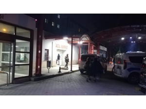 İzmir’de Bıçaklanarak Hastaneye Kaldırılan Genç Öldü