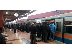 İstanbul’da Metro Seferlerinde Aksama