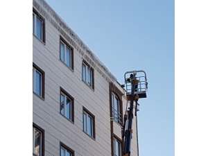 Buz Sarkıtları Temizlendi