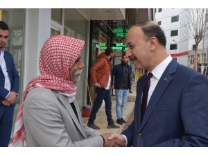 Vali Erin, Her Gün Yüzlerce Vatandaşla Buluşuyor