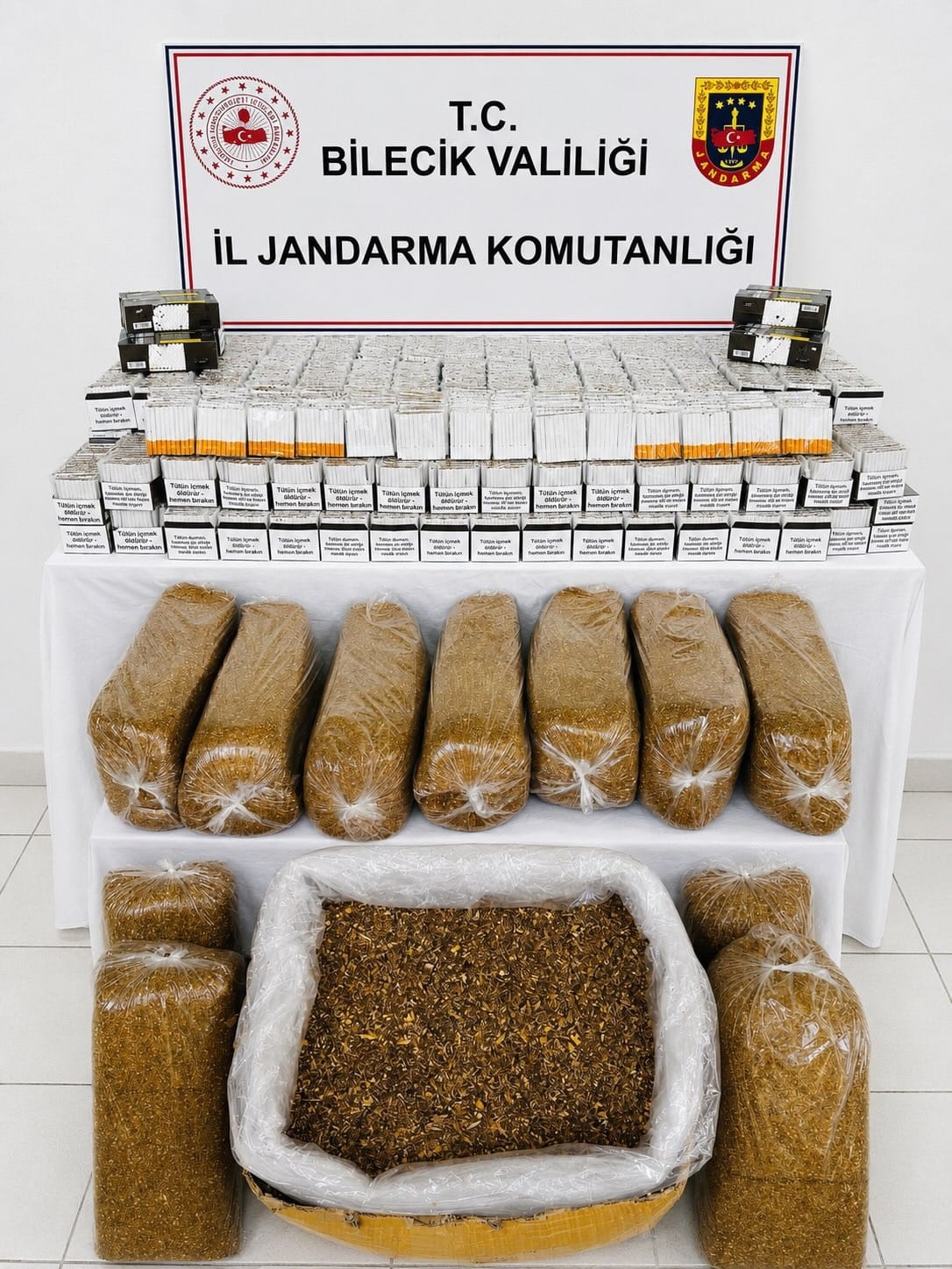bilecik-te-39-bin-430-adet-dolu-makaron-ele-gecirildi