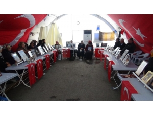 Hdp Önündeki Ailelerin Evlat Nöbeti 171’inci Gününde