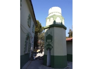 Manisa’daki Depremde Ağır Hasar Gören Yapıların Yıkımı Devam Ediyor