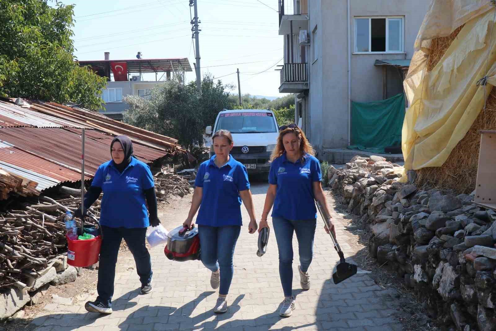 bozdogan-da-belediyen-yaninda-ekipleri-sahada