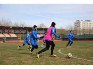 Karaköprüspor Artvin’e Hazırlanıyor