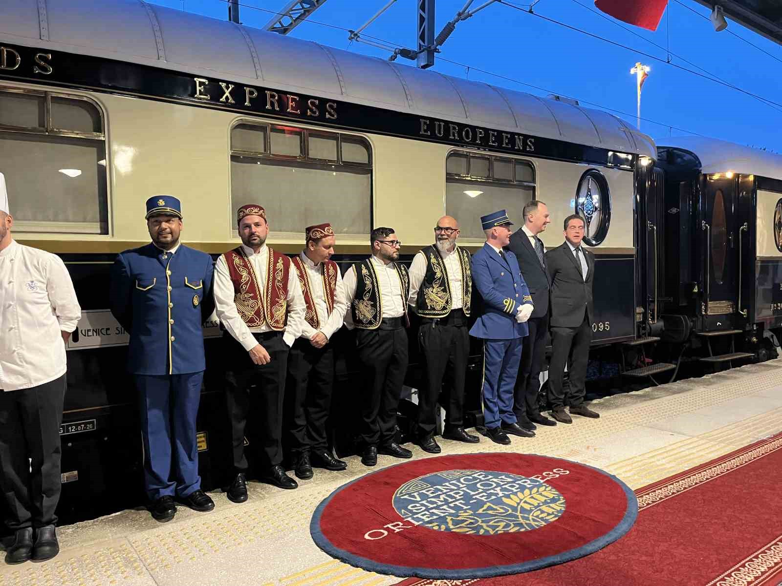 paris-ten-yola-cikan-orient-express-istanbul-a-geldi