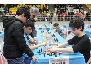 5. Beyoğlu Okullar Arası Satranç Turnuvası Başladı