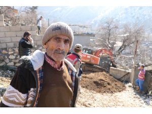 20 Yıl Sonra Evinin Yolunu İcrayla Açtırdı