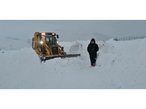 Yavuzkemal’de 8 Ay Süren Kar Mücadelesi