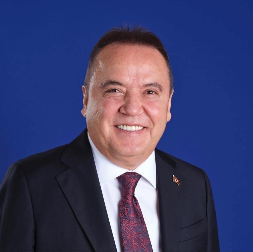 antalya-buyuksehir-davasinda-boceklerin-tutukluluguna-devam-karari