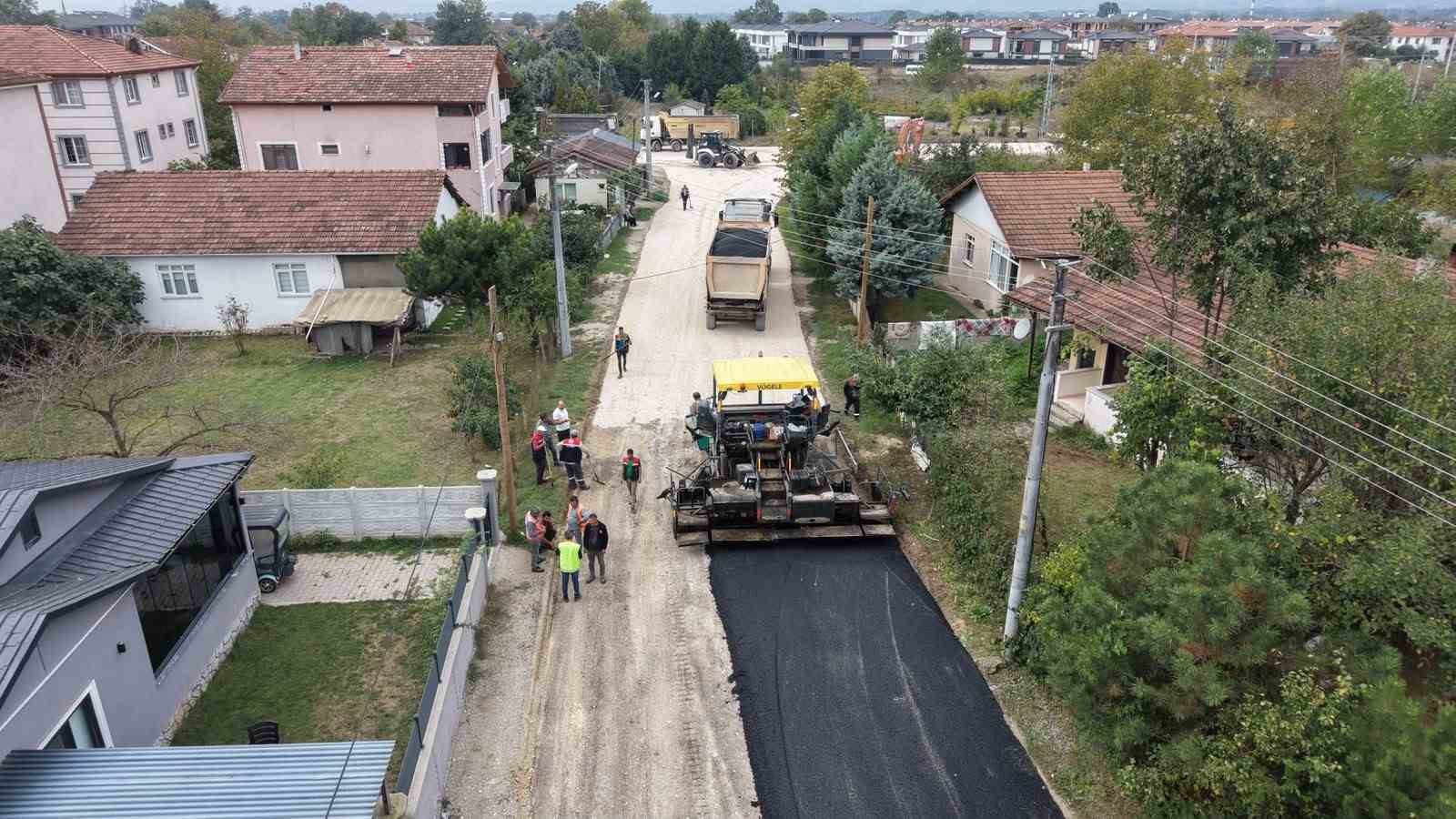duzce-de-48-bin-ton-asfalt-dokuldu