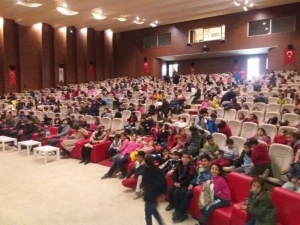 Başkan Kılınç’ın, Miniklerle Tiyatro Keyfi