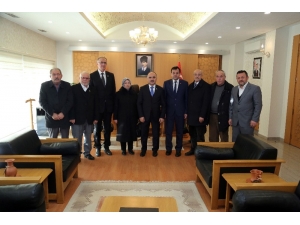 Vali Günaydın, Türkiye Harp Malulü Gaziler Şehit Dul Ve Yetimleri Derneği Kayseri Şube Başkanı Ali Yavuz Ve Yönetimini Kabul Etti