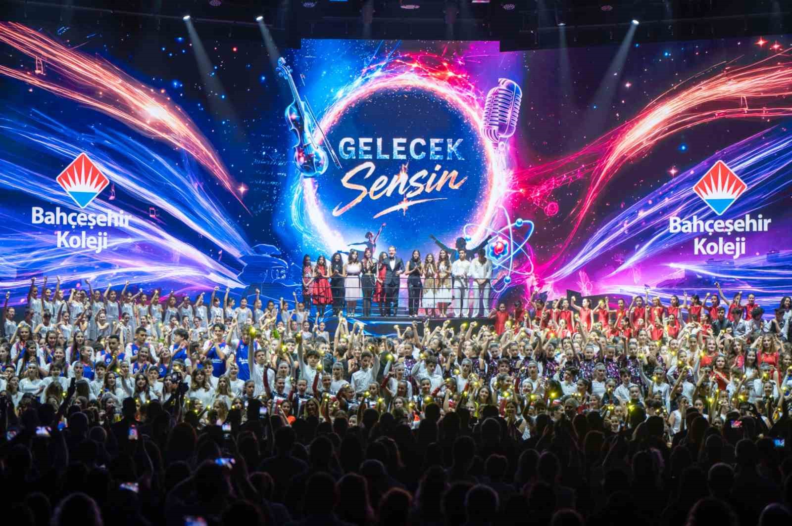bahcesehir-koleji-nden-gorkemli-yil-sonu-gosterisi