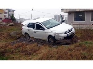 Sancaktepe’de Hırsız Polis Kovalamacası Kazayla Sonlandı