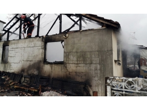 Sakarya’da Evde Çıkan Yangında Yaşlı Çift Yaralandı