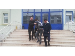 Motosiklet Hırsızları Yakayı Ele Verdi