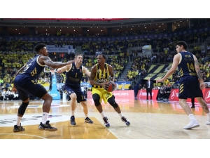 Thy Euroleague: Fenerbahçe Beko: 65 - Real Madrid: 94