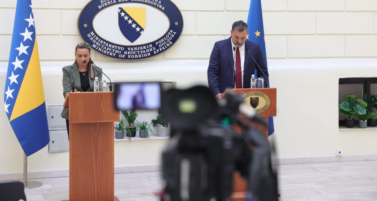 bosna-hersek-sirbistan-ile-iliskileri-en-alt-seviyeye-indirme-karari-aldi