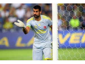 Derbide Volkan Demirel İlk Kez Kulübede