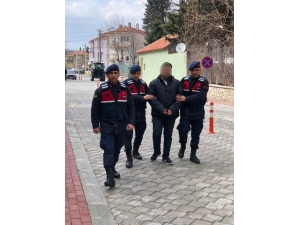 8 Ayrı Suçtan Aranan Şahıs Jandarmadan Kaçamadı
