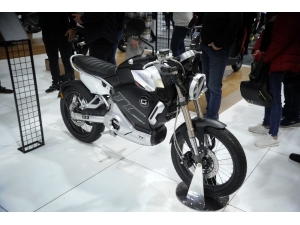 Elektrikli İki Tekerlekli İle 110 Km