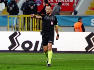 Kritik Maçların Hakemi Abdulkadir Bitigen