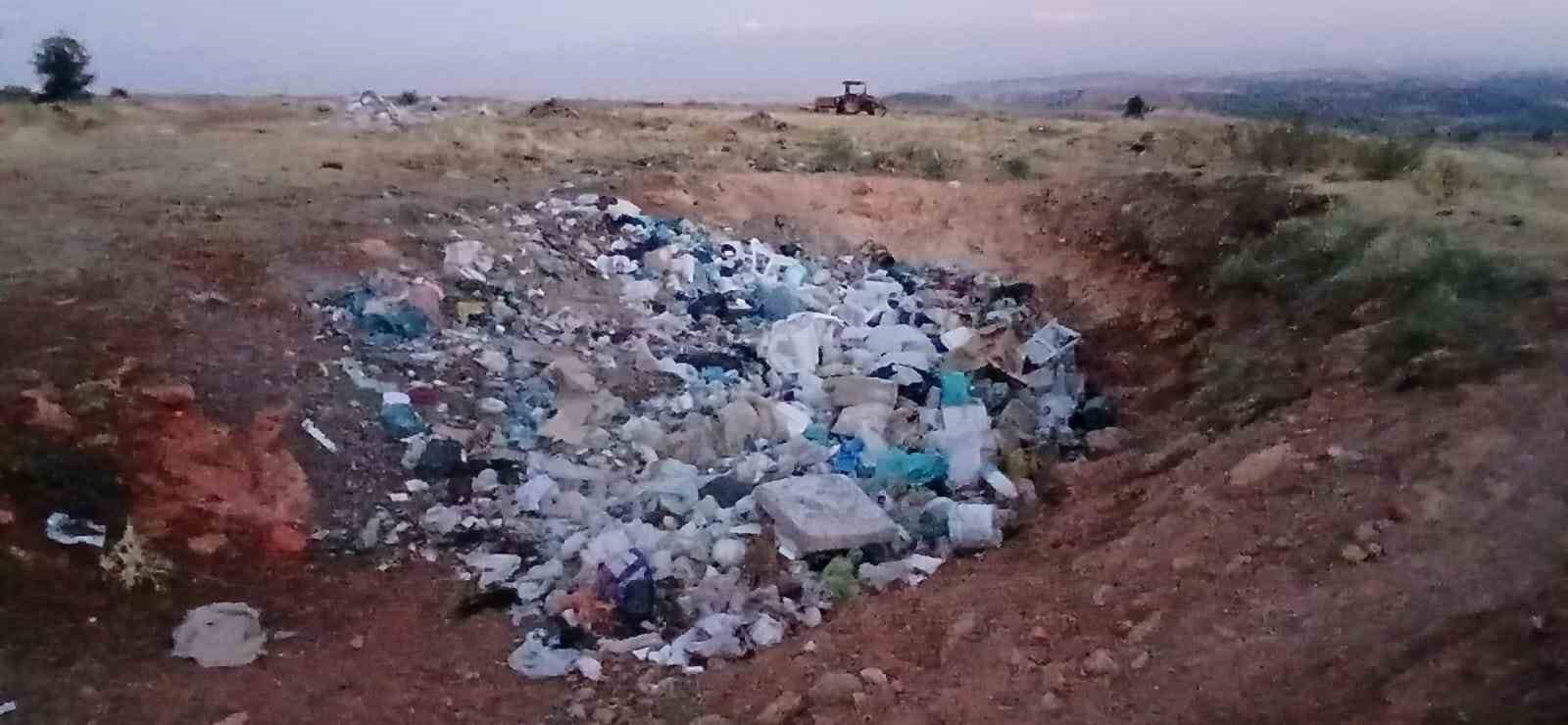 koylunun-cop-tepkisi-bu-sene-iki-danamiz-telef-oldu
