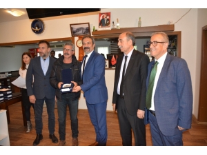 Söke Ticaret Odası’ndan 30 Yılını Doldurmuş Üyelere Plaket