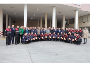 Elazığ Depreminde Görev Alan İtfaiyeciler Ödüllendirildi