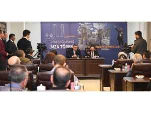 Yakutiye Belediyesi İşçilerin Yüzünü Güldürdü