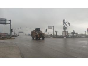 Suriye Sınırına Tank Ve Kobra Sevkıyatı