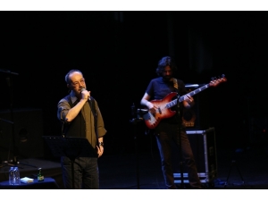 Hüsnü Arkan, Küçükçekmece’de Sevenleriyle Buluştu