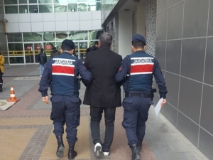 Cezaevi Firarisi Yolculuk Yaparken Yakalandı