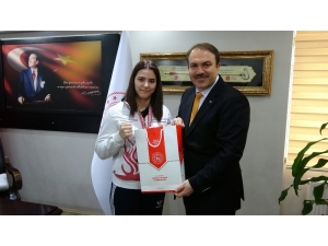 Sporu Bırakmak İstedi, Türkiye Şampiyonu Oldu