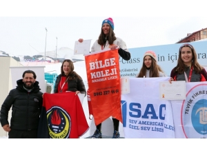 Altın Madalya Ceren’in