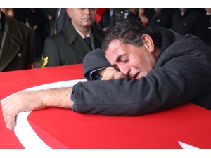 Gaziantepli Şehit Gözyaşlarıyla Defnedildi