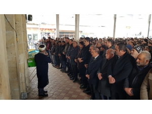 Kaybolduktan 11 Gün Sonra Cesedi Bulunan 17 Yaşındaki Didem Son Yolculuğuna Uğurlandı