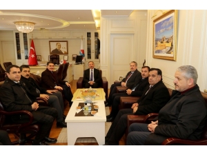 Aiçü Rektörü Prof. Dr. Karabulut, Ak Parti Heyetini Misafir Etti