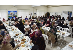 Ataç, Muttalipli Kadınlar İle Buluştu