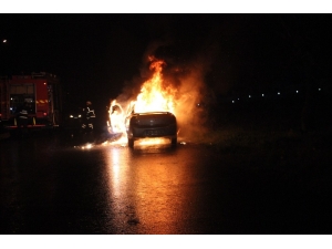 Otomobilden Geriye İskeleti Kaldı