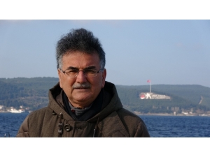 Kız Öğrencilerin Baş Örtüsünü Açtırmadığı İçin 28 Şubat Mağduru Öğretim Görevlisi O Dönemi Anlattı