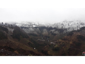 Düzce’nin Yüksek Kesimlerine Kar Yağışı