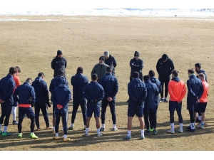 Vanspor Teknik Direktörü Taner Taşkın İstifa Etti