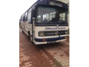 Zonguldak Kömürspor Antrenmana 1960 Model Otobüsle Gitti