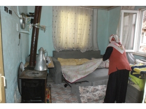 Minik Ahmet, Ailesini Ölümden Kurtardı