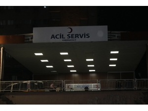 Düğün Sahibi Husumetli Aileleri Çağırdı, Ortalık Savaş Alanına Döndü