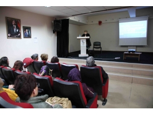 Bayraklı’da Ailelere İletişim Semineri