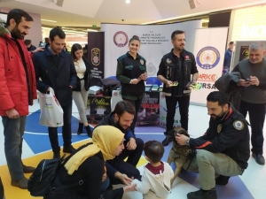 Bursa’da Avm’de Narkotik Nokta Uygulaması