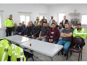 Büyükşehir Trafik Ekiplerine Hizmet İçi Eğitim